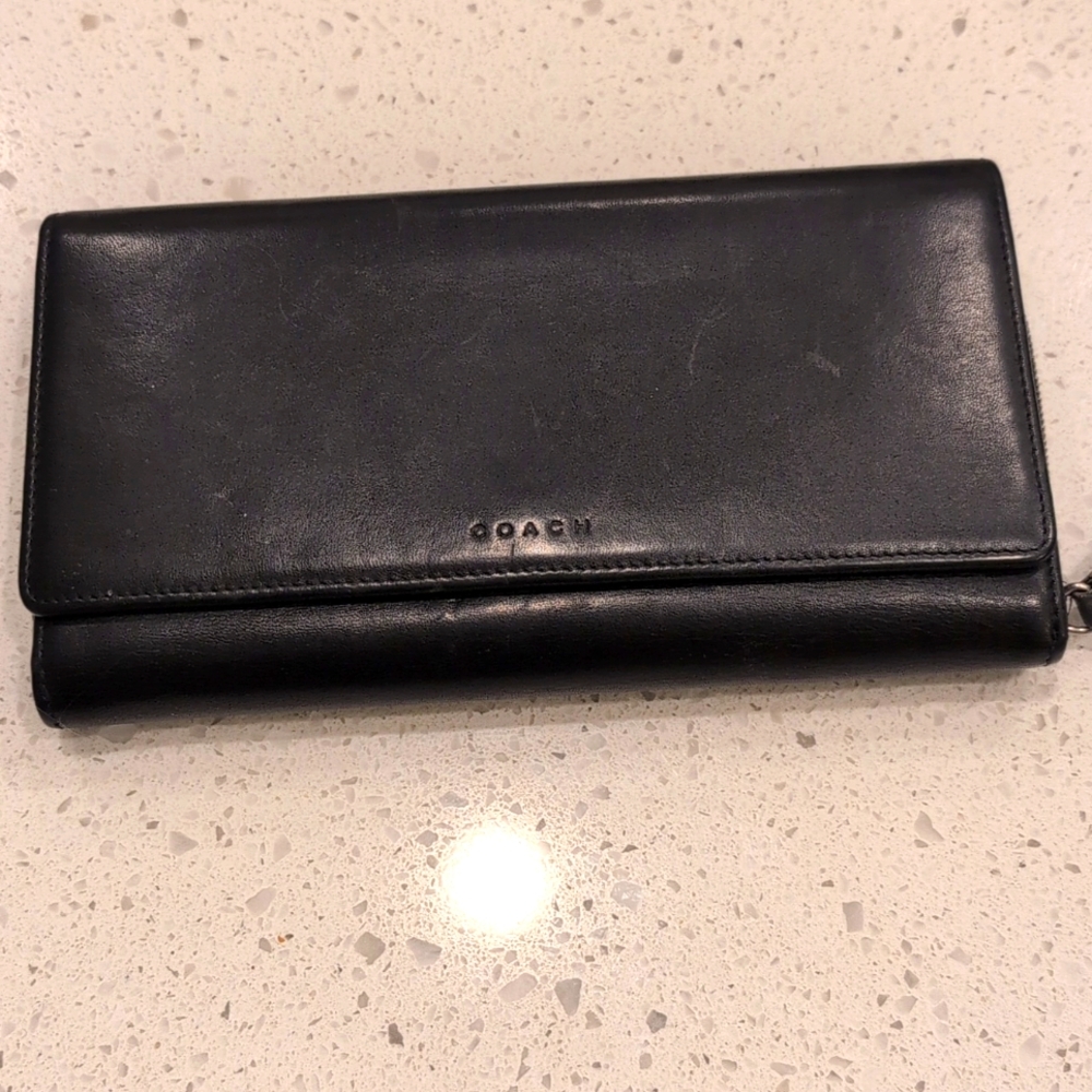 Coach Tri Fold wallet